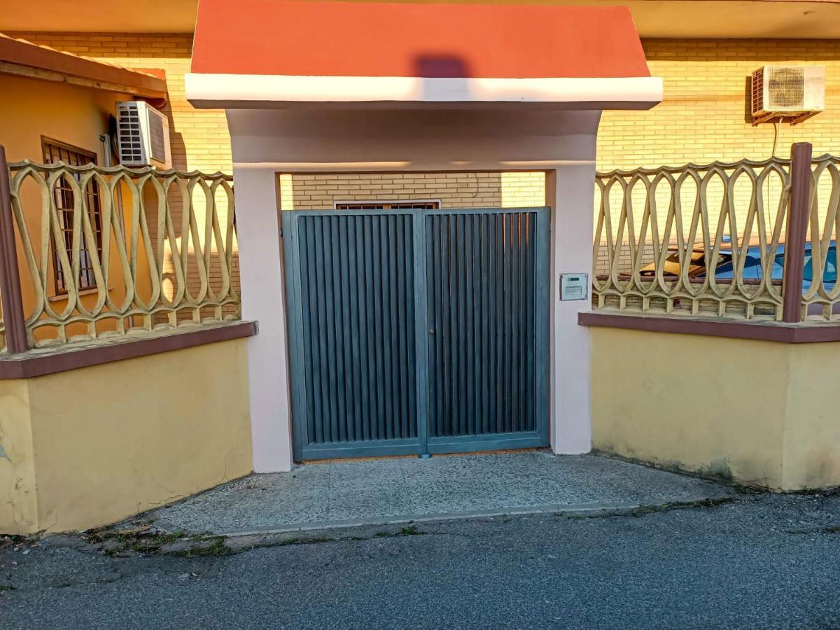Malu House Bed and Breakfast Fiumicino Eksteriør billede